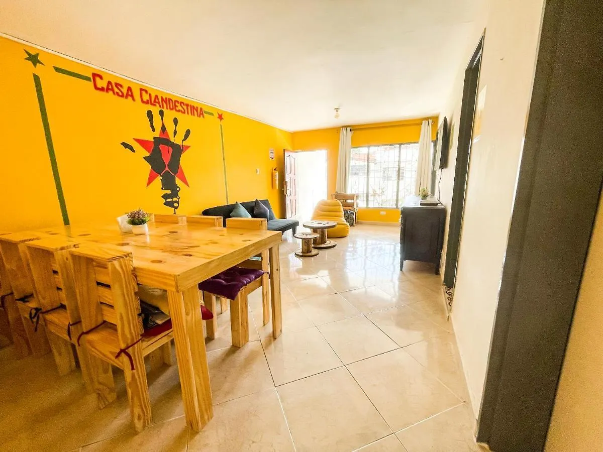 ***  Casa Clandestina Guest House Medellín Colombia