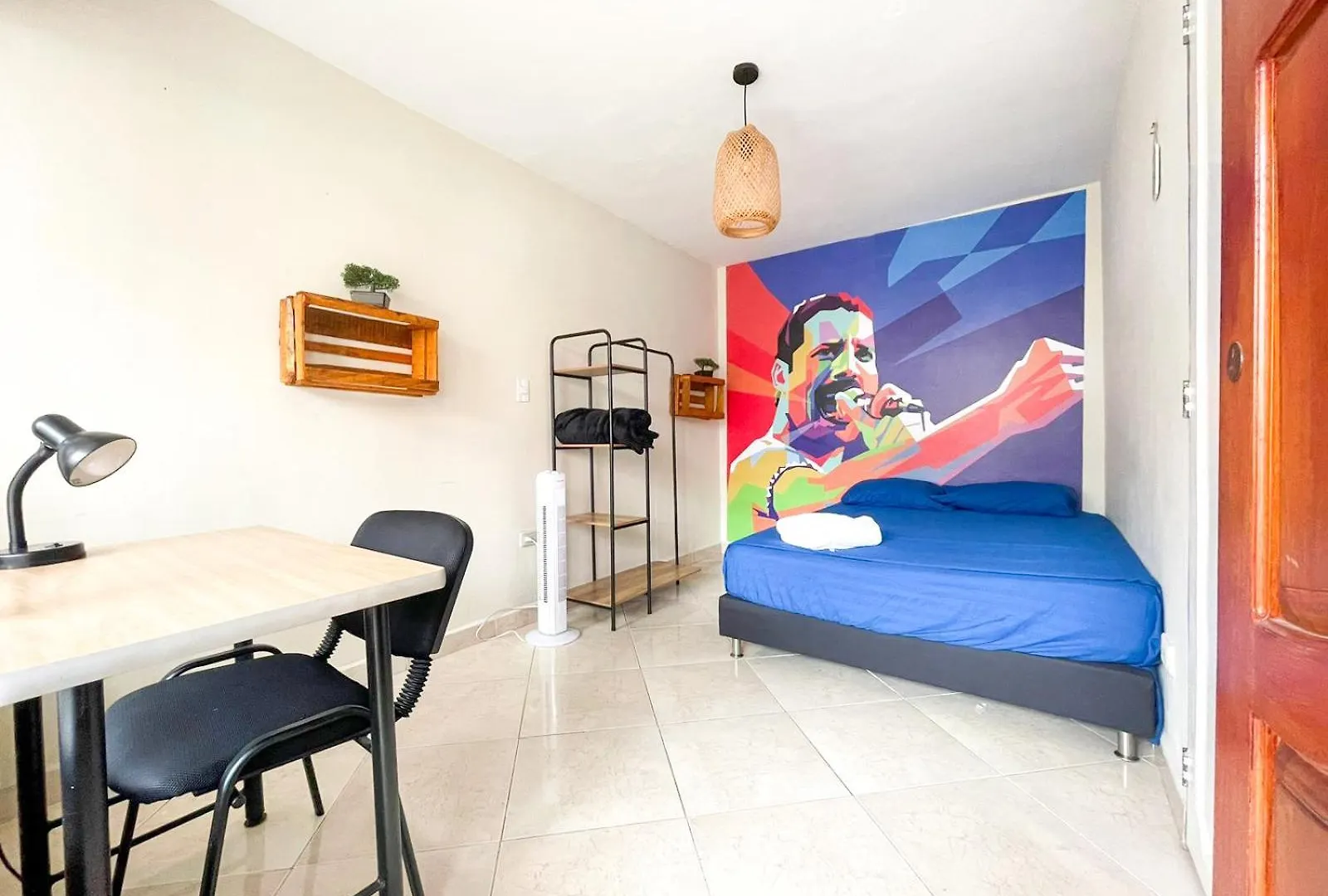 ***  Casa Clandestina Guest House Medellín Colombia